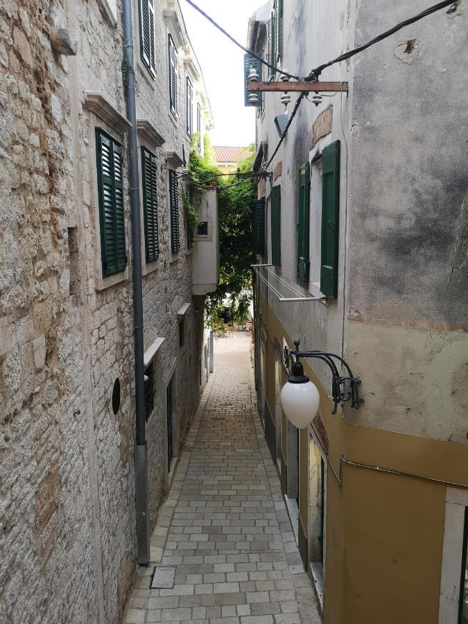 Orange Apartment Sibenik Bagian luar foto